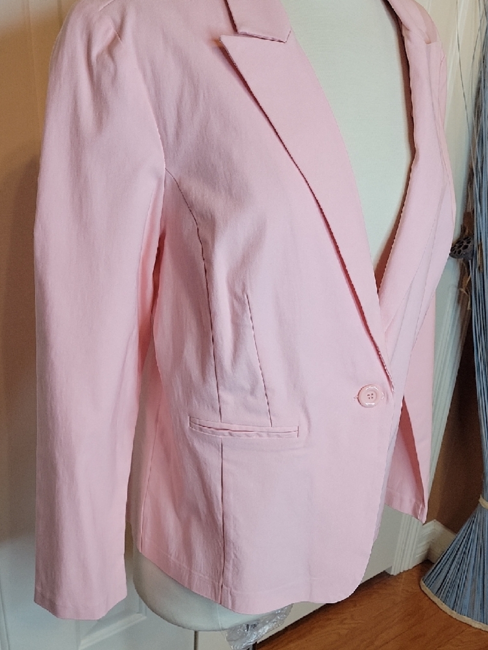 Soho Apparel Light Pink Single-Button Blazer - Picture 2 of 5